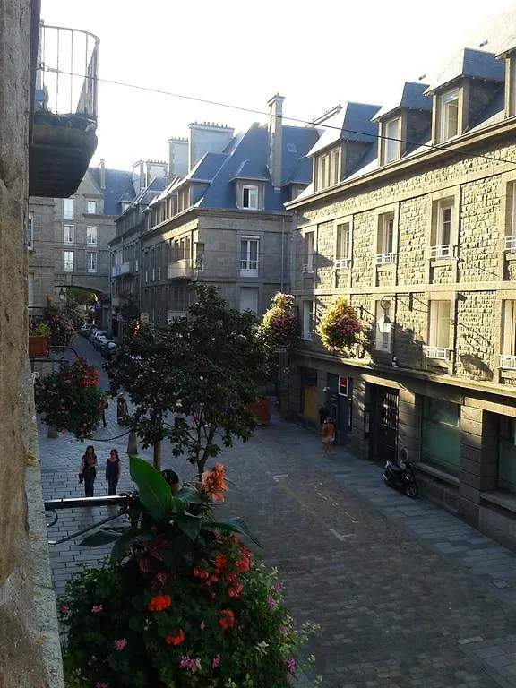 Appartement Au Coeur D'Intra-Muros Saint-Malo 0*,